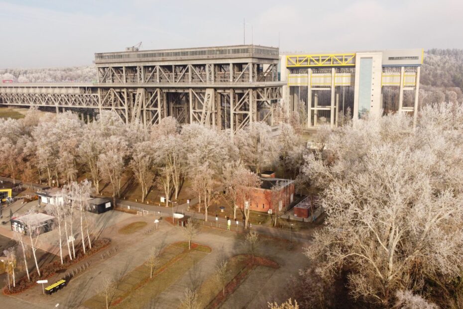 Luftaufnahme Hebewerke im Winter